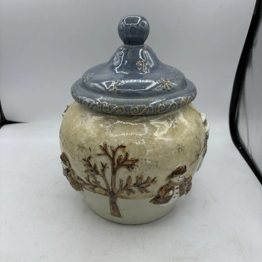 St‎ Nicholas Square Cookie Jar Forest Friends Snowman Holiday Christmas Winter
